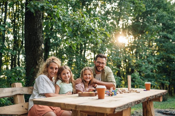 Règles du jeu 7 familles : le guide complet du jeu de cartes indémodable